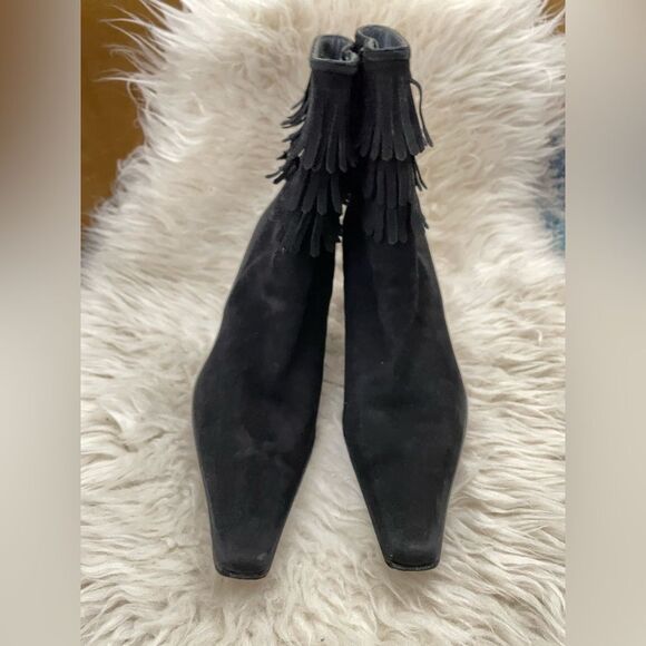 Stuart Weitzman Y2K ankle booties black suede fringe kitten heel size 10 - Picture 4 of 8